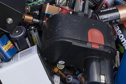 茂名回收废汽车电池价格